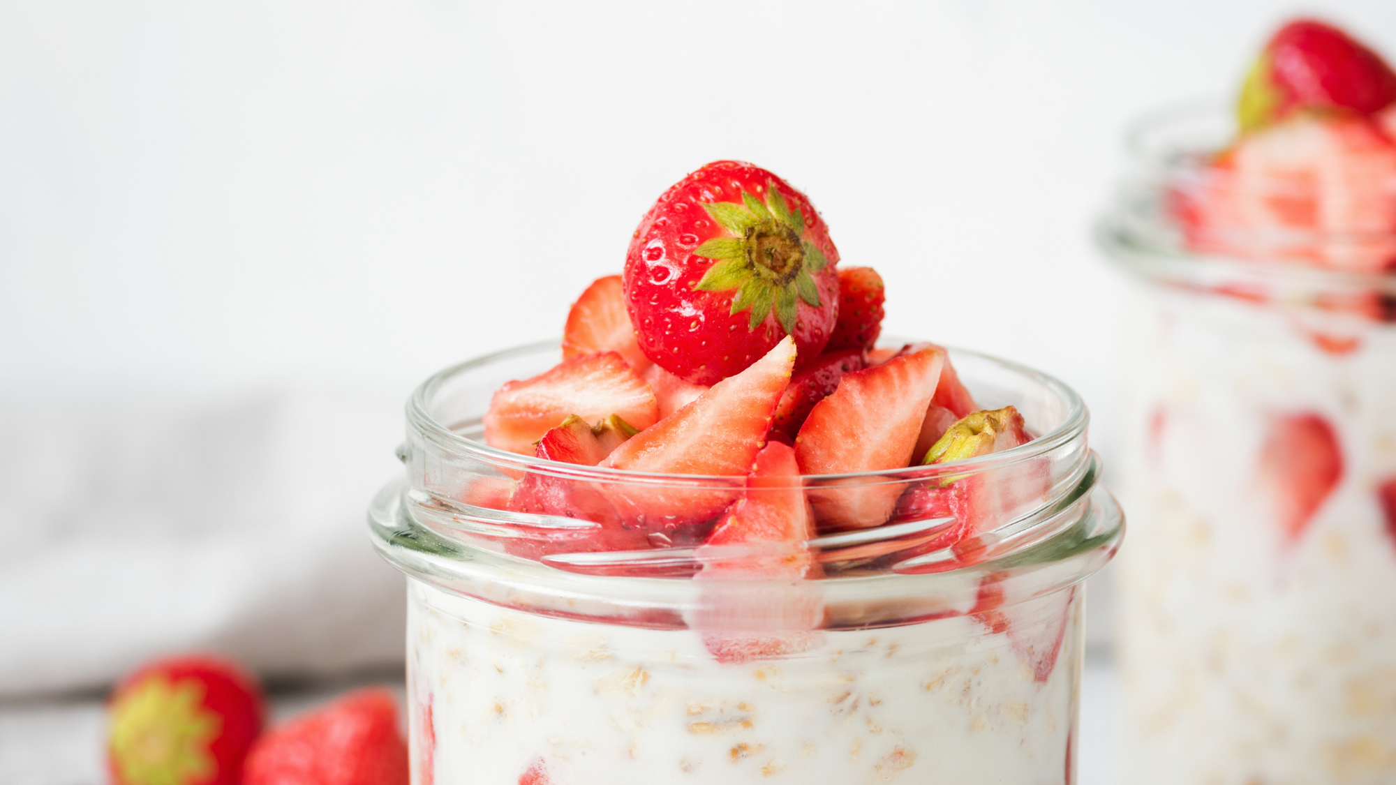 Strawberry Almond Overnight Oats with Pura Flex+